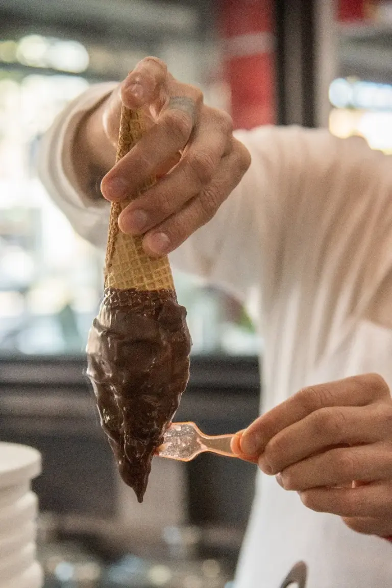 heladeriaroma003 768x1151