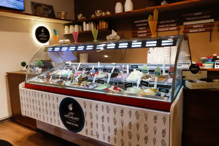 loshermanos003 768x512