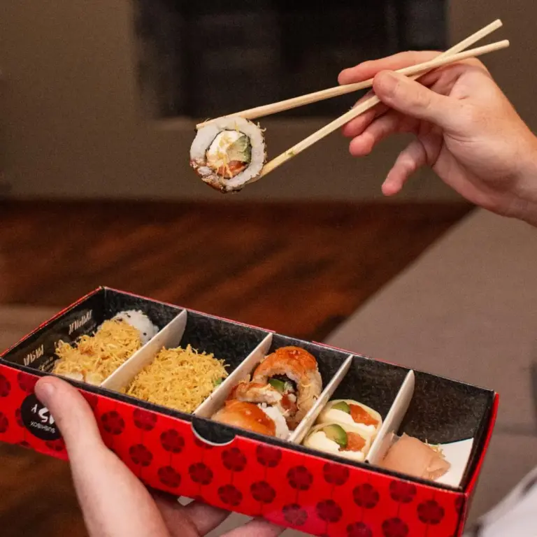 sushiworld001 768x768