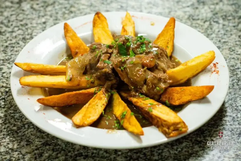 452162721 1521128522125263 6766169977702672195 n 768x515