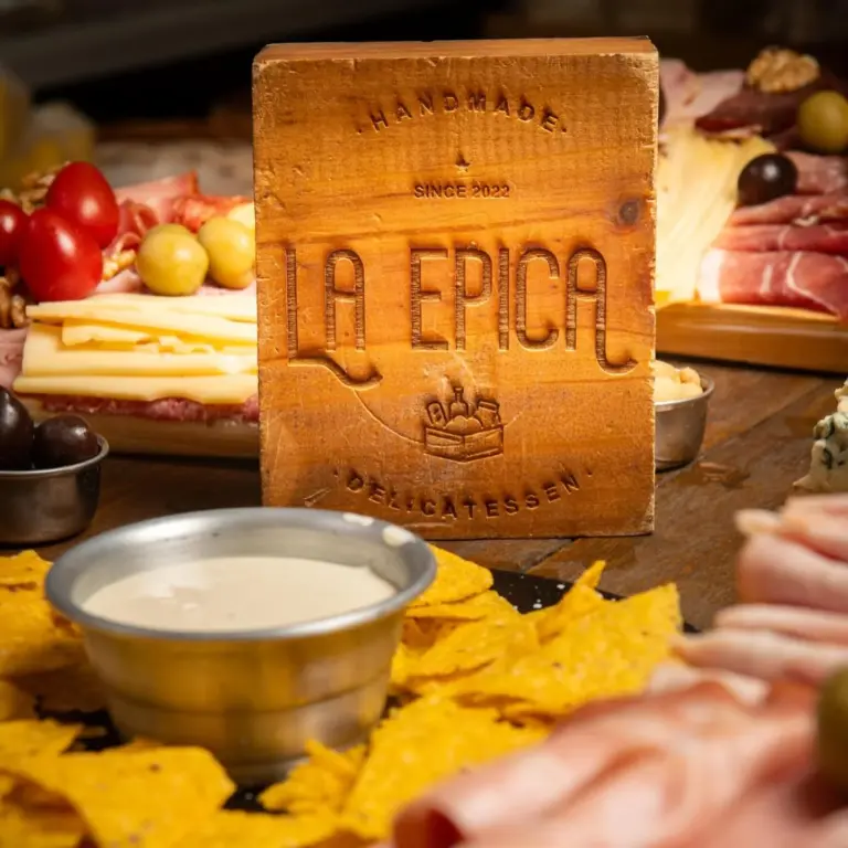 469879838 17958466352843547 3099464043945975921 n 768x768