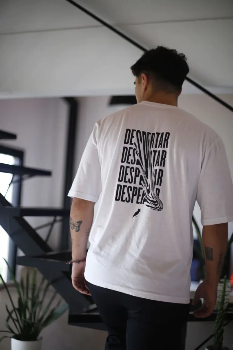 gatopajaro002 768x1152