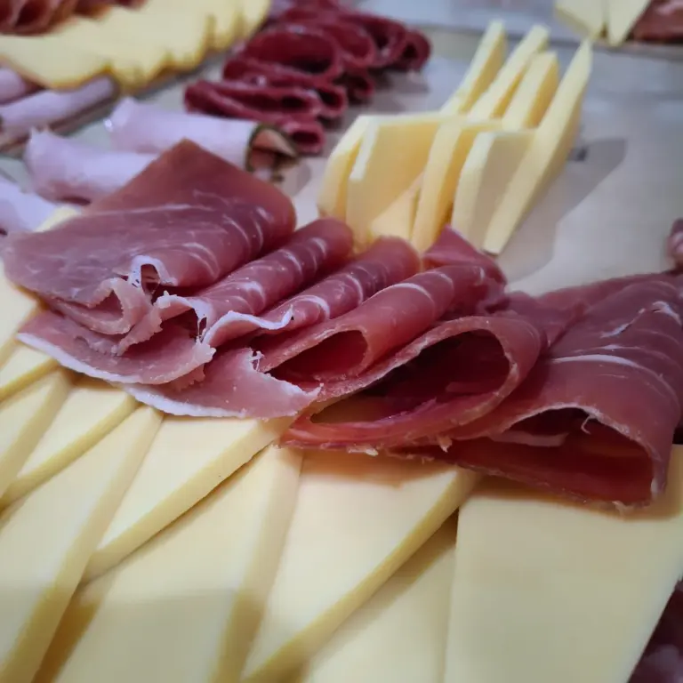 lasrapicada004 768x768