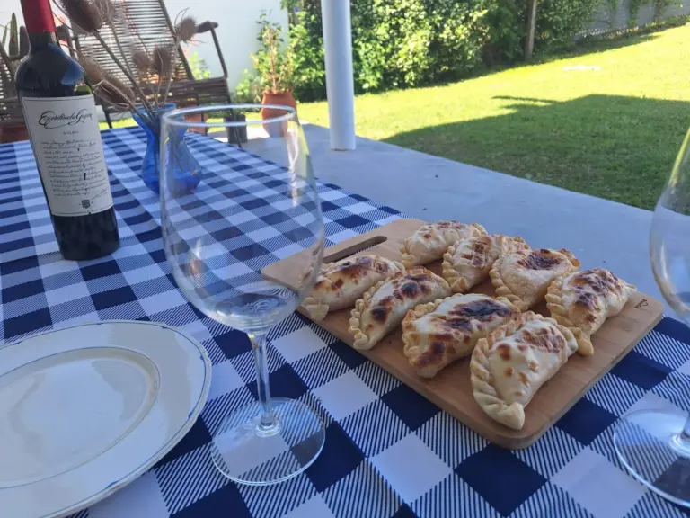 rey empanadas 001 768x576