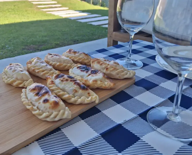 rey empanadas 003 768x622